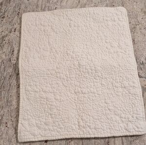 Quilted Pottery Barn Winter White Linen Cotton Blend Pillow Sham Standard Size